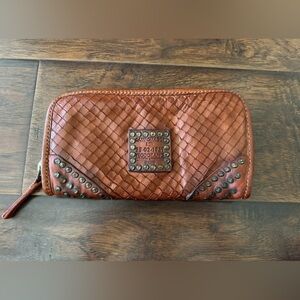 Campomaggi Cognac Distressed Leather Wallet W/Metal Rivet Embellishments RARE